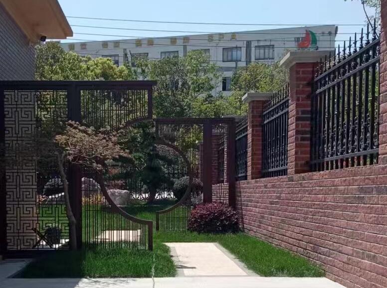 歐式別墅護(hù)欄定制安裝