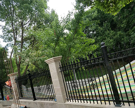 鎮(zhèn)江圍墻護欄